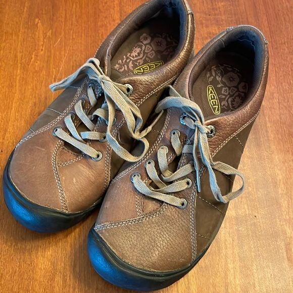 KEEN Women's Presidio Shoe - 9.5 - Picture 1 of 5